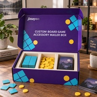 Boîte d'expédition personnalisée pour accessoires de jeu de société, en carton rigide brillant avec insert pour l'expédition de jeux de cartes