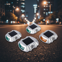 Nouveau Style en aluminium étanche LED solaire alimenté oeil de chat marqueur lumière demi-lune forme demi-cercle avertissement de trafic goujon de route