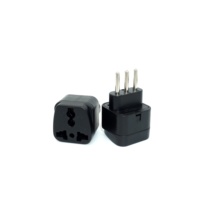 Adaptateur de prise de voyage économique convertisseur de prise de courant personnalisable 110V évalué pour les besoins de charge des pays européens et asiatiques du Royaume-Uni AU