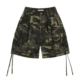 Shorts cargo camouflage taille haute pour homme avec plusieurs poches, fermeture à cordon, style workwear, longueur bermuda, tissu en toile - Product Image 2