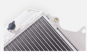 Radiateur tout aluminium S-0189 3 ROW CORE compatible avec Suzuki Samurai 1.3L I4 JA JX SJ <span class=keywords><strong>410</strong></span> SJ413 <span class=keywords><strong>MT</strong></span> - Product Image 6