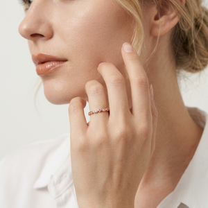 Anillo apilable de oro macizo de 18 quilates con zafiro rosa natural y diamantes naturales, estilo retro, de Hong Kong Fine Jewelry Band Wholesale, para mujer. - Product Image 6