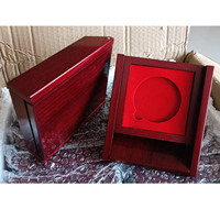 Vente directe usine : Boîte de collection en bois haut de gamme faite à la main pour la rangement de pièces commémoratives, médailles, lingots d'or, pièces de monnaie en argent et badges