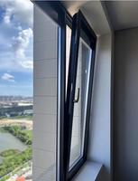 Ventana Abatible y Giratoria de Aluminio de Alta Calidad con Diseño Moderno, Aislamiento Térmico y Acústico para Edificios