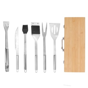 Juego de Accesorios para Barbacoa de Acero Inoxidable de 5 Piezas con Mango de Madera, para Acampar al Aire Libre, con Caja de Bambú - Product Image 3
