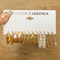 Venta al por Mayor de Aretes de Moda en Oro Metálico con Perlas para Mujer, Aretes Geométricos Punk con Cristales y Círculos Colgantes