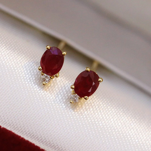 CANNER Vente en gros de bijoux minimalistes, boucles d'oreilles en argent sterling 925, zircon rouge pigeon, plaqué or 18 carats pour femmes - Product Image 1