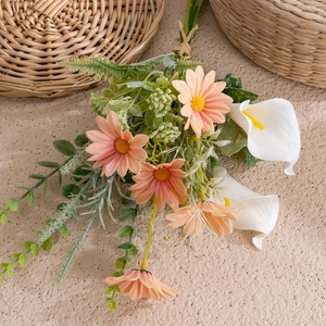 Décoration murale de mariage CallaFloral, bouquet de fleurs artificielles, tissu tissé en plastique, décoration intérieure CF01413 - Product Image 3