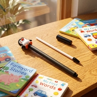 Haute qualité quantité minimale de commande bas coréen nouveau style fournitures de bureau et papeterie scolaire dessin animé pingouin forme plastique gel stylo à encre 2011