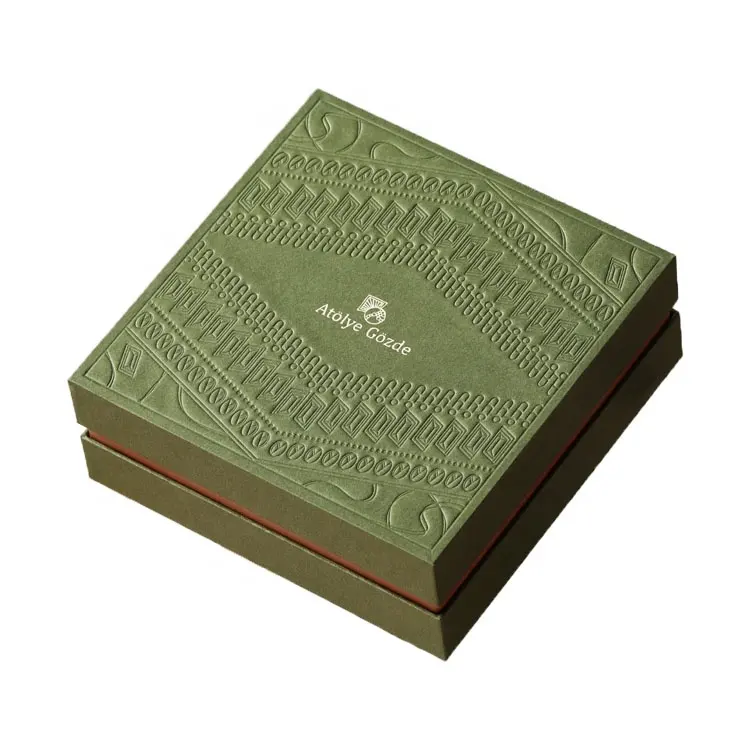Boîte cadeau carrée de 2024 Offre Spéciale avec gaufrage et estampage à chaud pour parfum et cosmétiques
