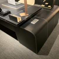 Bureau de direction en cuir luxueux et élégant, bureau de direction créatif simple et luxueux, bureau de direction en forme de L