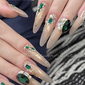 Paso Sico 3D Mini cavallo collirio 3D cristallo Nail Art gioielli con grande diamante Love picceon Egg Flash Wear strass smeraldo - Product Image 6