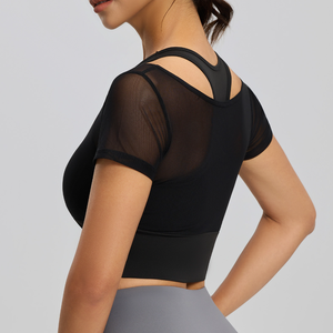 เสื้อโยคะผู้หญิงแบบขายส่ง ผ้าตาข่าย 2 in 1 มีบราในตัว แขนสั้น ทรงครอป เสื้อออกกำลังกาย ยืดหยุ่นสูง ระบายอากาศได้ดี - Product Image 6