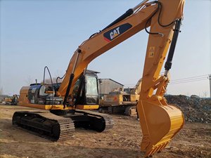 รถขุดไฮดรอลิกตีนตะขาบยี่ห้อแคตเตอร์พิลลาร์ CAT320DL มือสอง น้ำหนัก 20 ตัน พร้อมเครื่องยนต์ดีเซลและมอเตอร์ ราคาถูก สภาพดี - Product Image 2