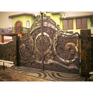 Puerta Metálica Ornamentada de Estilo Europeo Qifan con Acabado Dorado y Diseño de Escudo para Uso Exterior - Product Image 6