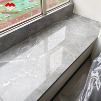 Élégantes dalles de marbre gris Hermès pour sols, escaliers, rebords de fenêtre, seuils, panneaux muraux, comptoirs de cuisine en marbre et meubles-lavabos de salle de bain