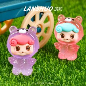 Figura de resina Lanshuo 3D que brilla en la oscuridad, muñeco Q Baby en miniatura, figura de dibujos animados para adorno de escritorio y colgante de coche, unisex, para edades de 8 a 13 años. - Product Image 2