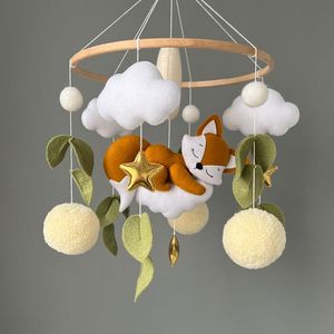 Cama colgante hecha a mano para bebé recién nacido, bolas de fieltro de felpa, estilo bohemio, neutral, musical - Product Image 6
