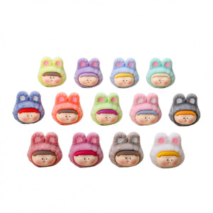 Ornements en peluche tête de Lilith floquée rouge vif, accessoires de bijoux DIY en résine époxy, pendentifs mignons, figurines, style frais et doux - Product Image 5