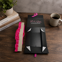 Boîte cadeau pliante magnétique à rabat ouvert en carton rigide de luxe avec logo imprimé personnalisé, gaufrage et revêtement UV, matériaux recyclés