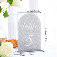 Porte-cartes de table en acrylique doré en forme de cœur, écologique et durable, pour mariage, fête, restaurant