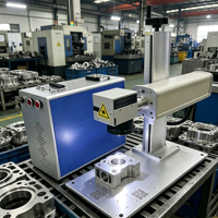 Mini équipement de marquage laser à fibre, refroidissement par air, haute précision, fonctionnement pulsé, CNC portable, gravure de pièces automobiles sur table