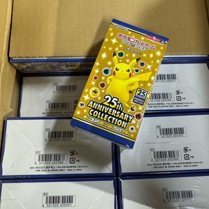 Vente en gros de cartes Pokémon PTCG S8A, édition japonaise 25e anniversaire, boîte dorée <span class=keywords><strong>Pikachu</strong></span> authentique, pack de 151 cartes COLOR - Product Image 3