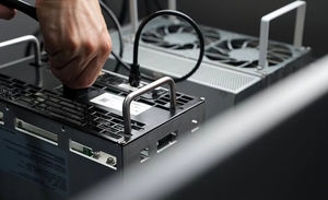 Overclocking B100 Immersion Cooling System Anti Corrosion Mineral Oil Tank For High Power GPU Server Sustainable - Product Image 3