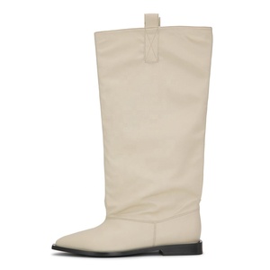 Bottes hautes souples en cuir pour femme, taille 44, à bout pointu, talons plats, coupe large - Product Image 5