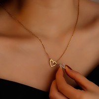 Collar con colgante de corazón de acero inoxidable chapado en oro de 18 quilates, collar con nombre personalizado, regalo de moda DIY
