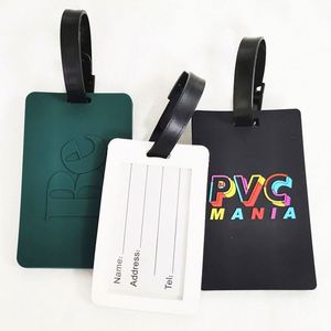 Étiquettes personnalisées en caoutchouc souple 3D avec logo et nom pour bagages/sacs à main, avec boucle en plastique, vente en gros - Product Image 3