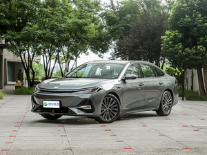 Sedán Geely Galaxy A7 Eléctrico PHEV de 5 Puertas y 5 Plazas, Modelo con Volante a la Izquierda, en Venta, Auto Nuevo, Listo para Enviar - Product Image 3