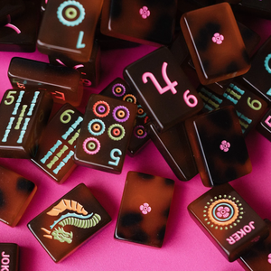 Juego de Mahjong de Lujo de 160 Piezas, Serie Joy, con Grabado Individual, Diseño de Concha de Tortuga, Fichas de Mahjong de Navidad Miss Pearl - Product Image 1