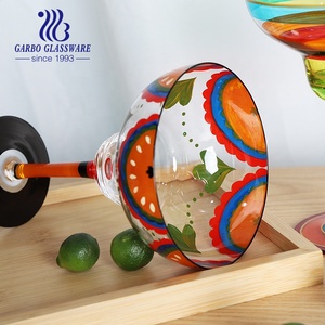 50 pièces, MOQ faible, meilleur <span class=keywords><strong>prix</strong></span>, meilleures ventes, fleurs, verres à vin peints à la main, 210 ml-370 ml, designs personnalisés, verres à vin, verres à <span class=keywords><strong>martini</strong></span> - Product Image 4