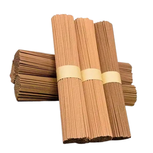 Bâton d'encens à la cannelle fait main naturel de haute qualité Style bois d'agar séché du Vietnam en bambou en boîte pour usage religieux en gros - Product Image 1