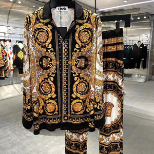 <span class=keywords><strong>Pigiama</strong></span> in velluto europeo, adatto per <span class=keywords><strong>uomo</strong></span> e donna, pantaloni a maniche lunghe con lettere di diamanti neri a caldo - Product Image 1