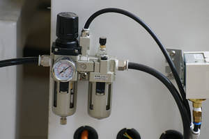 ماكينة أوتوماتيكية للباب الخشبي من 6 جوانب للأثاث والخزانة ولوحة الباب والنجارة مع تغيير تلقائي للسكين - Product Image 4