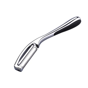Éplucheur multifonction en acier inoxydable pour légumes et fruits, outil de cuisine manuel pour pommes de terre, tomates, concombres, pommes, carottes et mangues - Product Image 1