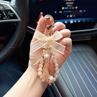 Porte-clés pendentif strass brillant avec nœud en perles, breloque pour sac à main femme, pendentif clé de voiture, cadeau