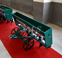 Durable 4/5/6/7/8 Rangées Mini Planteur de Marche Tracteur Semoir de Blé Planteur à Vendre