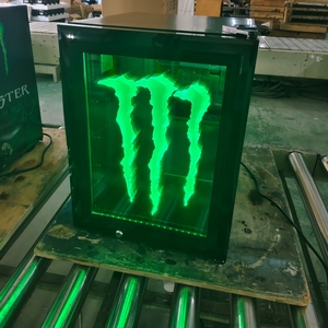 <span class=keywords><strong>Mini</strong></span>-réfrigérateur commercial Monster Energy 2026 le plus vendu pour boissons énergisantes, porte vitrée avec logo LED, refroidissement professionnel - Product Image 3