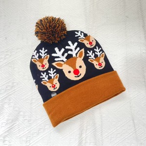 Gorro navideño tejido con diseño de reno rojo, gorro de lana cálido con pompón para uso en exteriores en invierno - Product Image 4