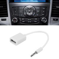 Câble adaptateur MP3 pour voiture USB femelle vers 3.5MM U Disk Connection 12V Car CD Player AUX Car Audio Cable