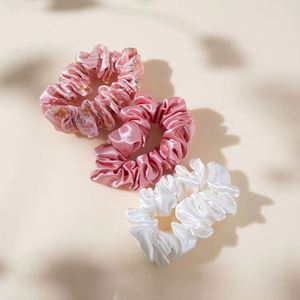 Lot de chouchous en soie 100 % mûrier personnalisés, imprimés, avec élastiques de 3,5 cm – Coffret cadeau - Product Image 3