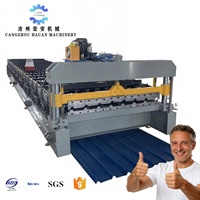 Maquinaria de producción de tejas de acero con aislamiento térmico para áreas de baja temperatura, con motor de rodamiento de conformación por rodillos totalmente automático