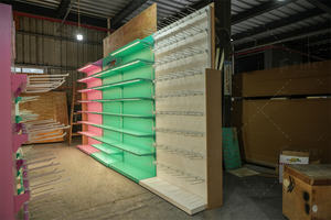 Mobiliario de Tienda de Dulces de Dibujos Animados Estanterías de Exhibición para Tienda de Golosinas Vitrina Expositora de Dulces con Carrito - Product Image 5