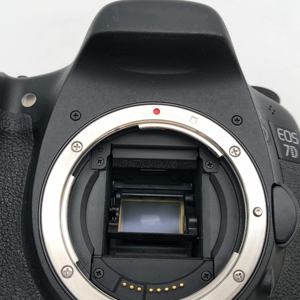 Appareil photo reflex numérique <span class=keywords><strong>Canon</strong></span> <span class=keywords><strong>7D</strong></span> A+ d'occasion, 1080p HD + Wi-Fi, idéal pour le tournage de documentaires indépendants, équipement photographique d'occasion B2B - Product Image 6