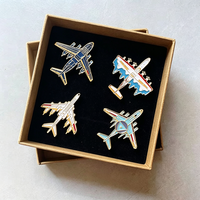 Ensemble de pin's en émail personnalisés haut de gamme pour fournisseur de badges, avec boîte personnalisée et impression UV, mignon et promotionnel