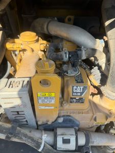 Mini-chargeuse sur pneus, chargeuse compacte Caterpillar 236D modèle 2023, capacité nominale de 2 tonnes, capacité de 3 tonnes, moteur diesel compact - Product Image 5
