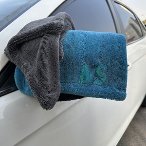 Serviette de séchage de voiture en microfibre à boucles torsadées, emballage personnalisé, 600GSM 1200GSM, pour lavage et nettoyage de voiture - Product Image 1